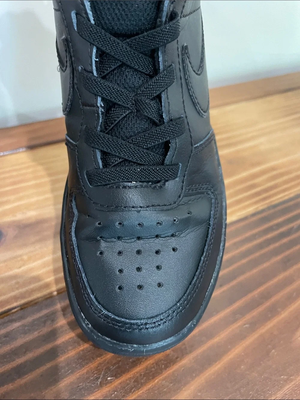 Nike Kids Court Borough Mid 2 (Little Kid) Size 13C